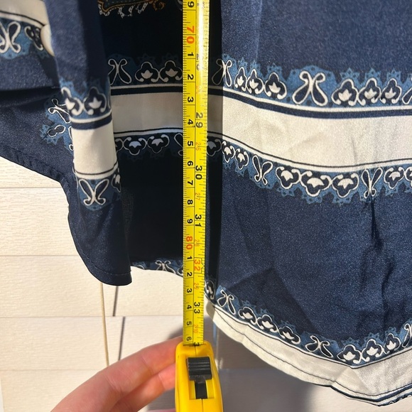 Fashion Nova NWOT Posh And Deluxe Satin Paisley Shirt | Blue/combo | Size 2XL - Picture 13 of 15